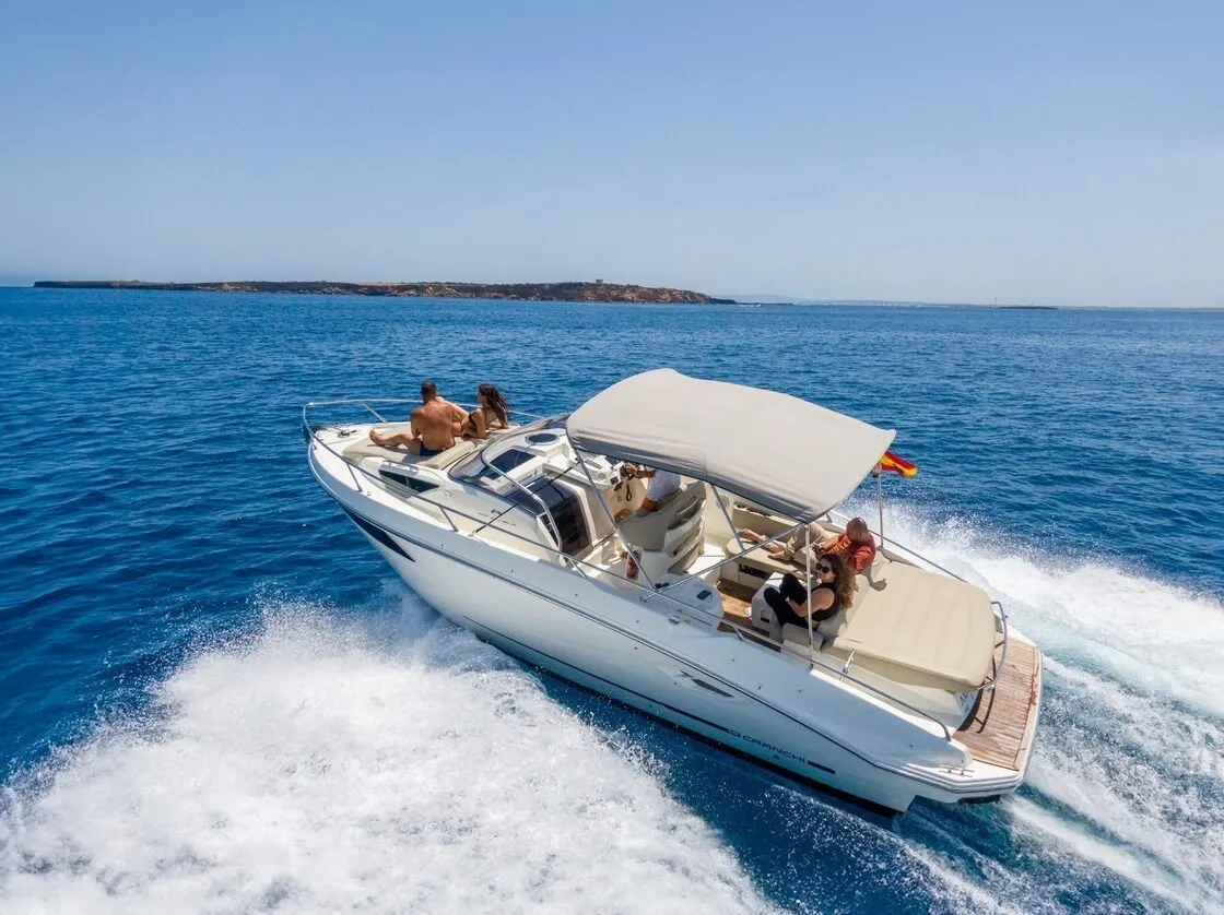 Cranchi Endurance 30 - View 1